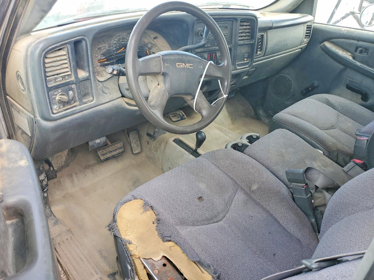 2005 GMC Sierra Flatbed Truck