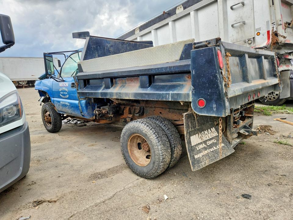 2005 Chev Rolet Silverado Dump Truck