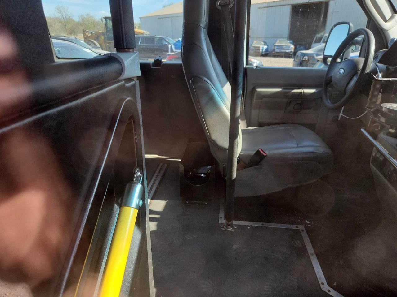 2013 Ford Econo E350