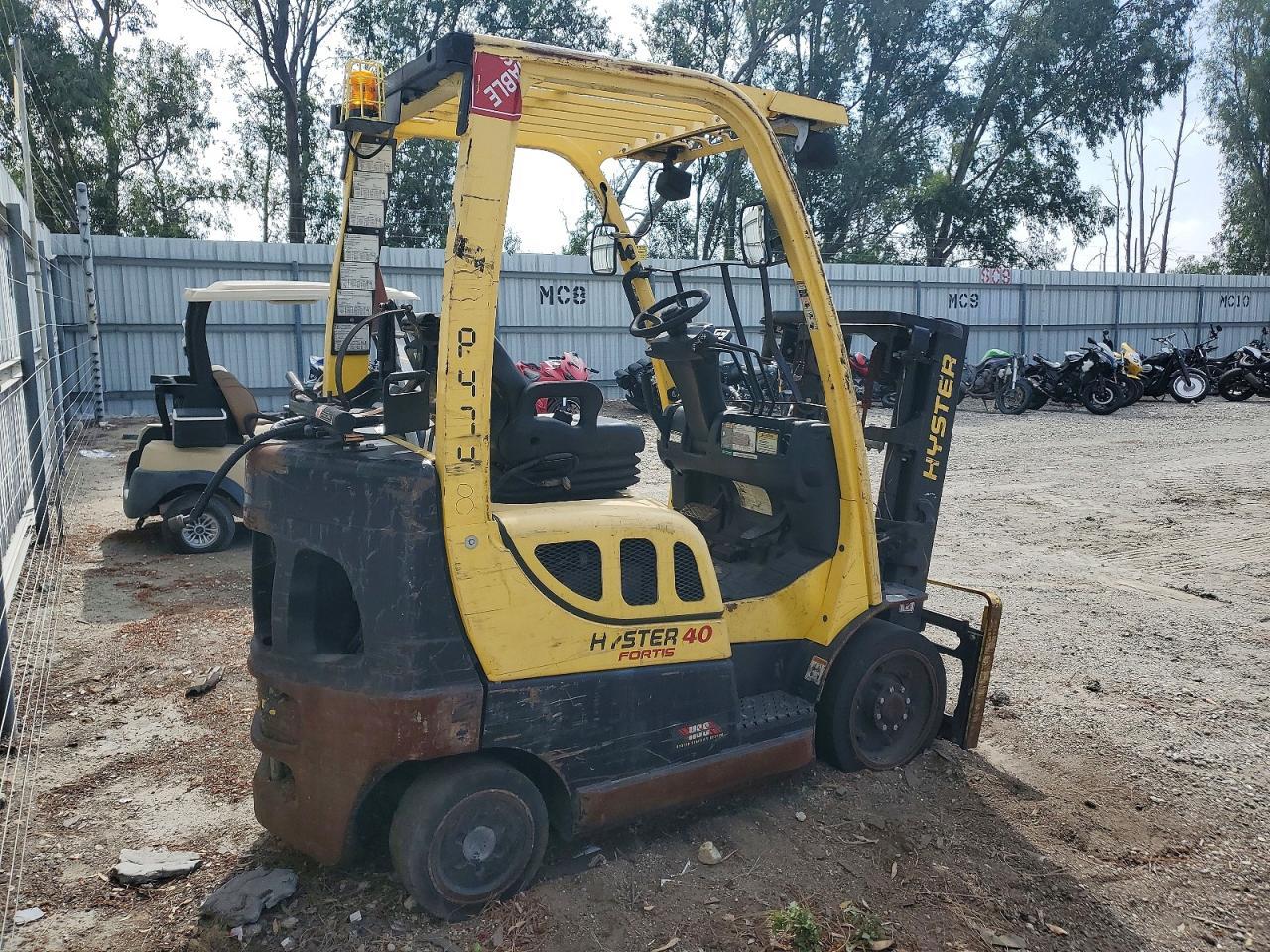 2016 Hyster Forklift