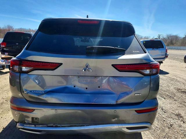 2024 Mitsubishi Outlander sel