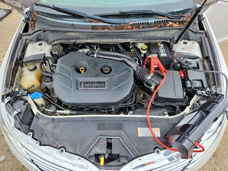 2013 Lincoln Townhouse MKZ