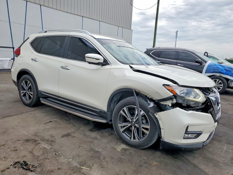 2017 Nissan Rogue sl