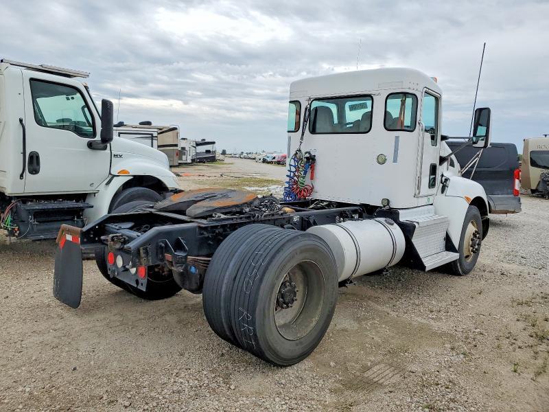 2015 Kenworth T370 Semi Truck
