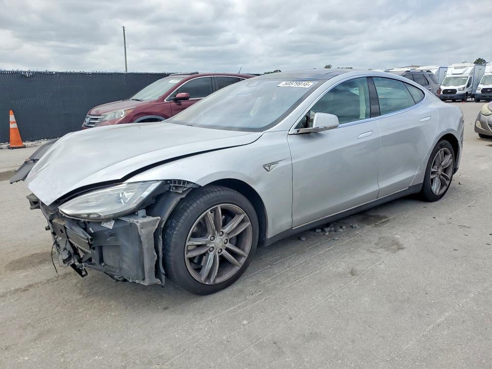 2015 Tesla Model s