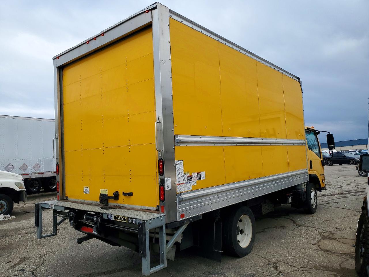 2021 Isuzu NPR HD BOX Truck