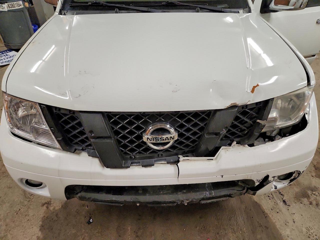 2014 Nissan Frontier SV V6