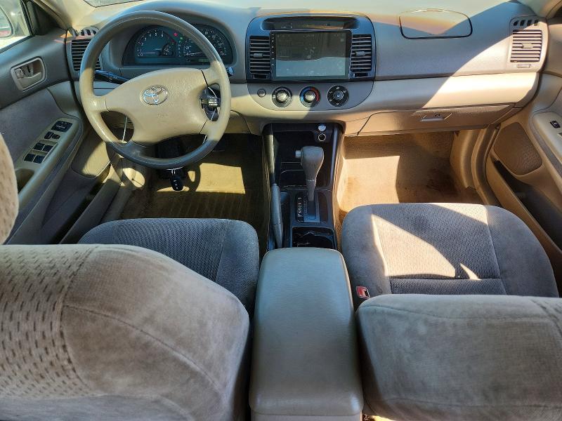 2003 Toyota Camry le