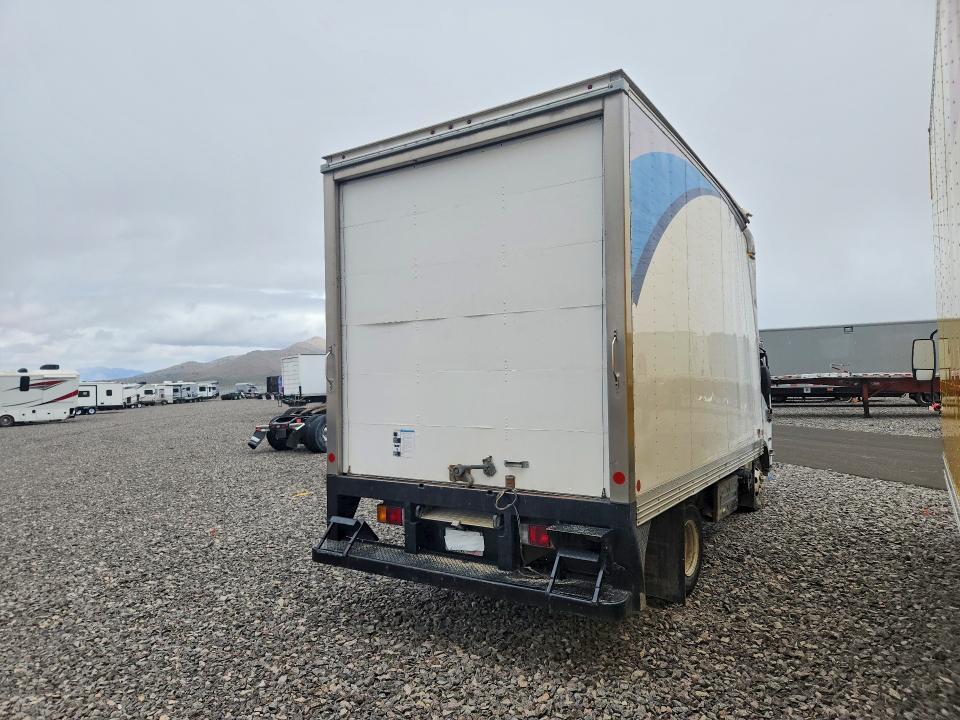 2017 Isuzu NPR HD BOX Truck