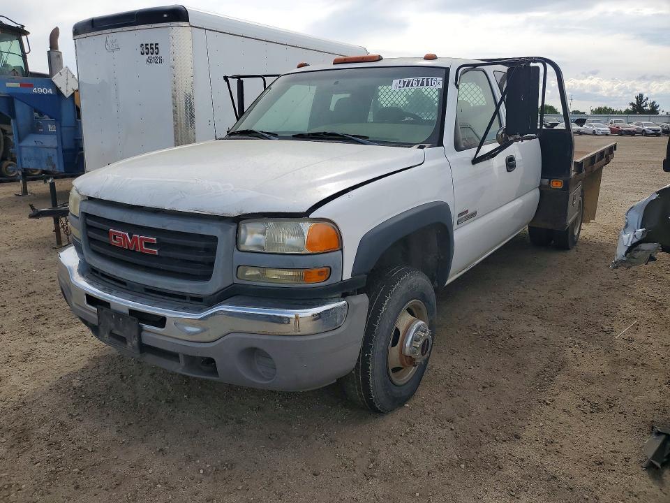 2005 GMC Sierra Flatbed Truck