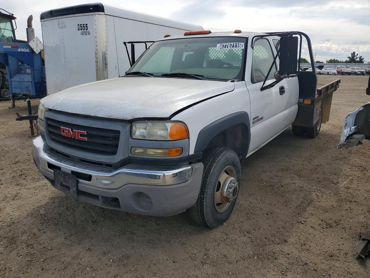 2005 GMC Sierra Flatbed Truck