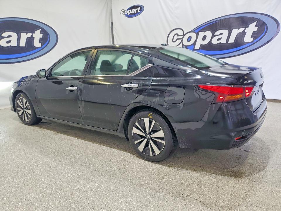 2022 Nissan Altima sv