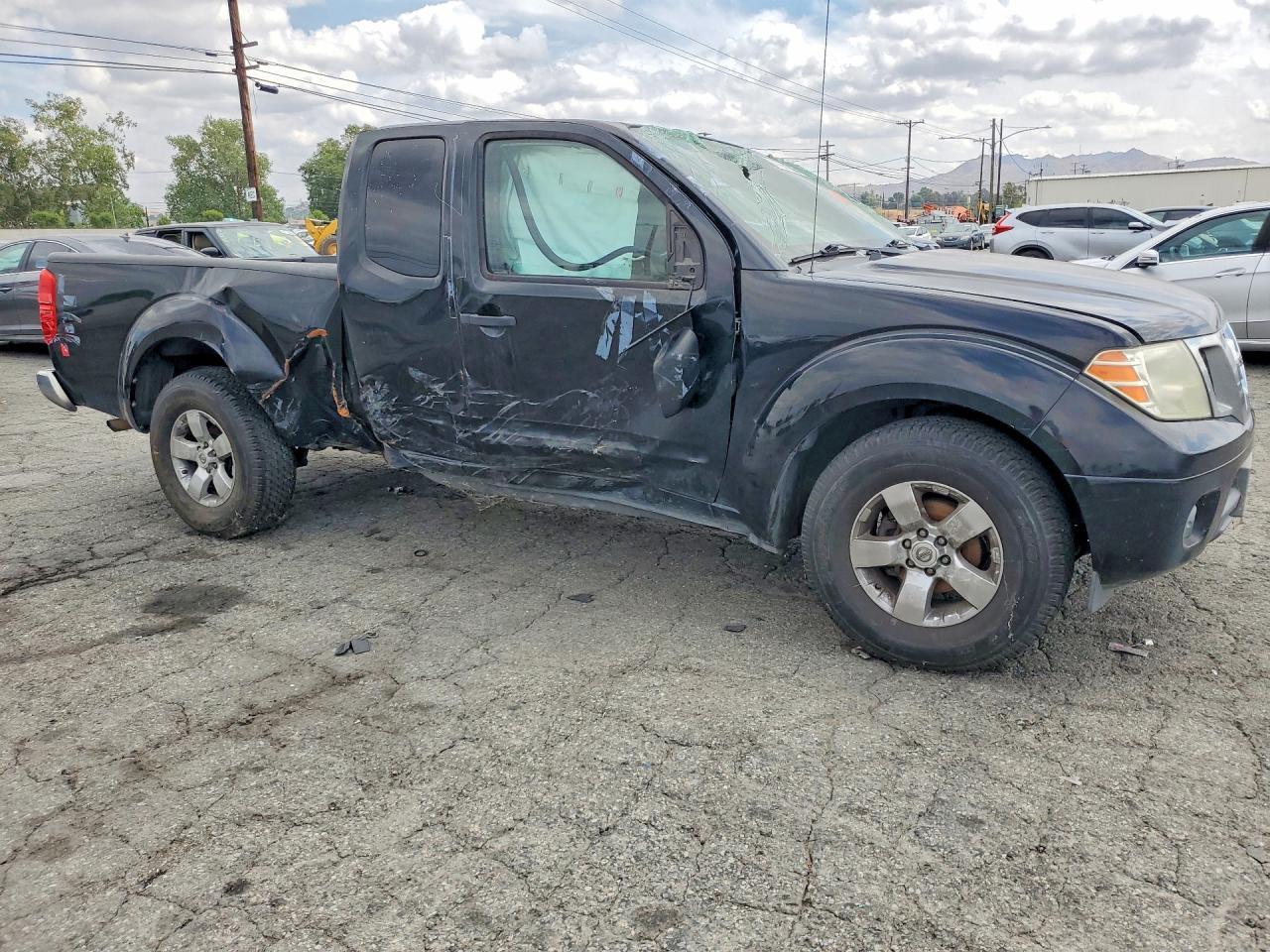 2012 Nissan Frontier S