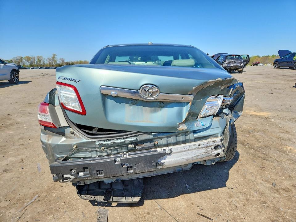 2010 Toyota Camry Hybrid