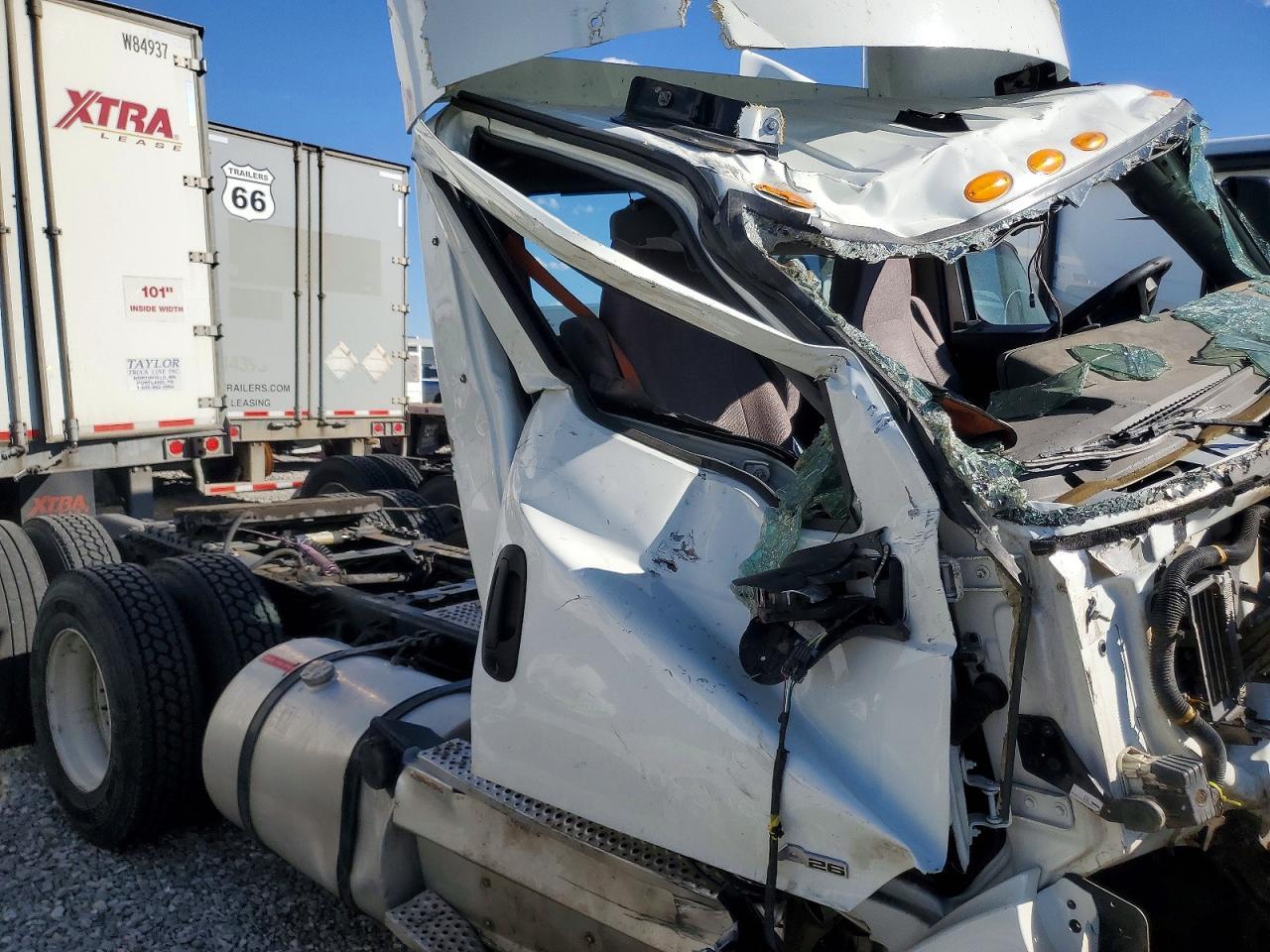 2024 International RH613 Semi Truck