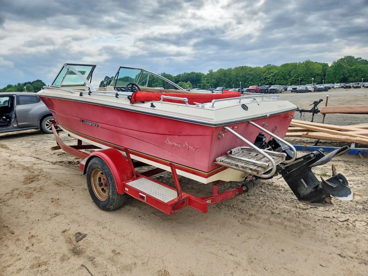 1986 Stingray Trailer
