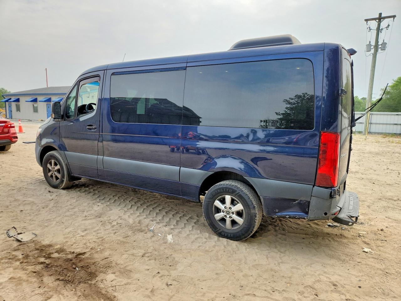 2021 Mercedes-Benz Sprinter 2500