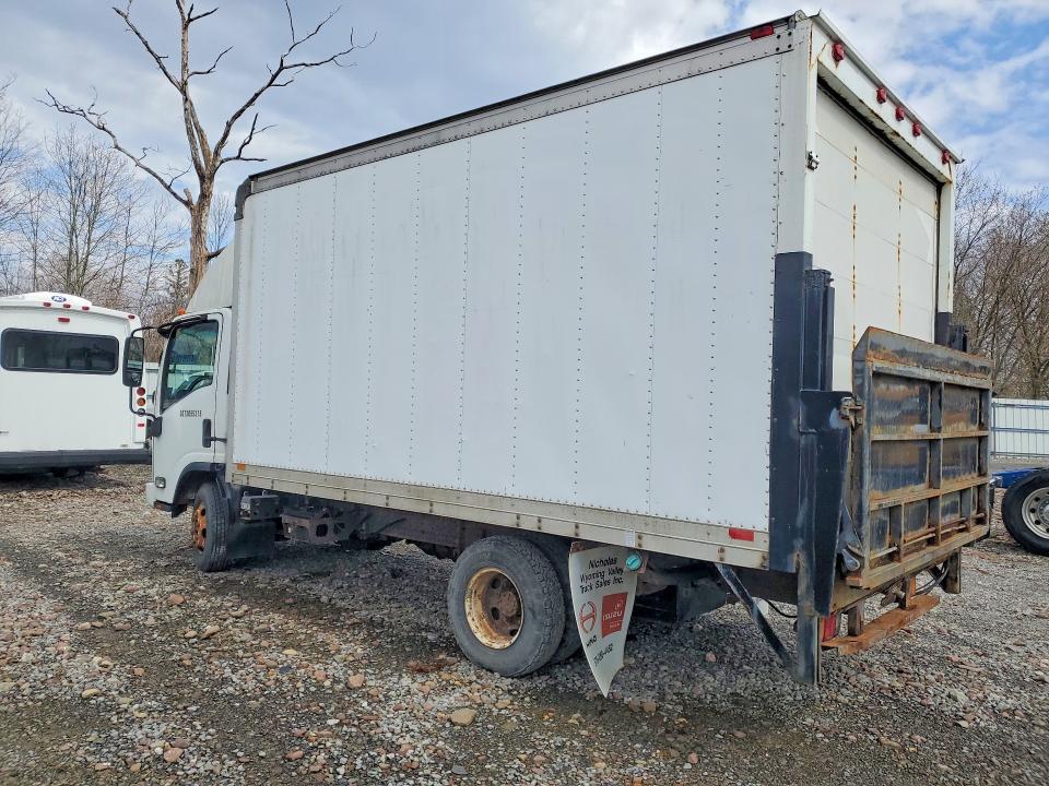 2009 Isuzu Npr Delivery Truck