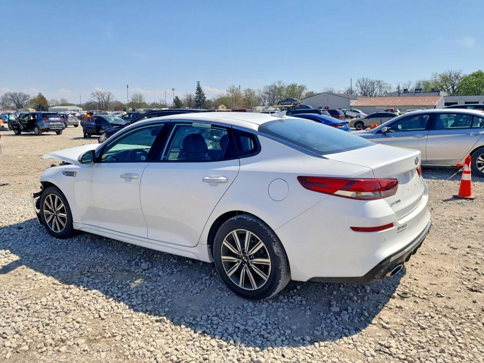 2020 KIA Optima ex