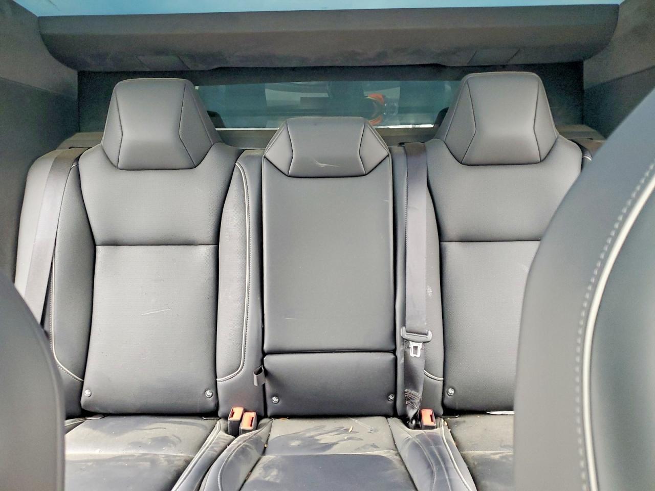 2024 Tesla Cybertruck