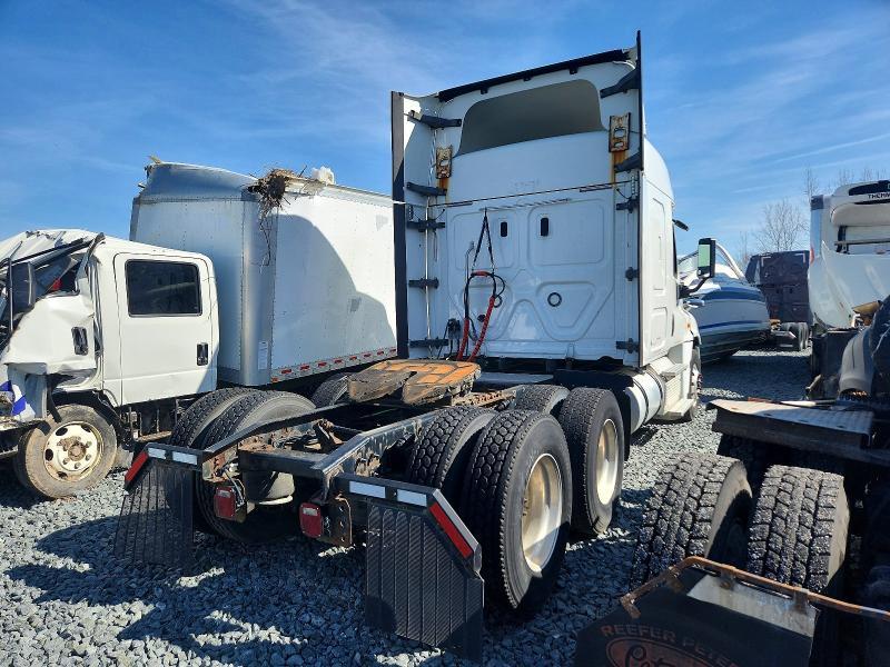 2018 Freigliner 2018 Freightliner Cascadia 125 Semi Truck