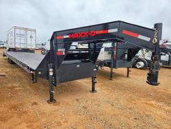 Salvage trucks for sale at Longview, TX auction: 2025 Maxx D Equipment Trailer