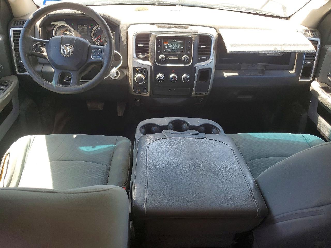 2016 Dodge RAM 1500 SLT