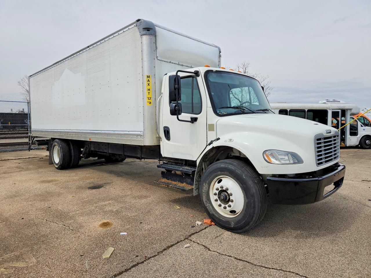 2020 Freigliner 2020 Freightliner Business Class M2 BOX Truck