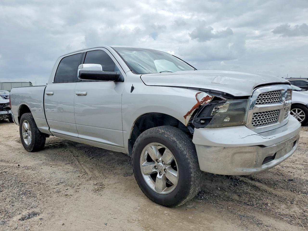 2019 Dodge RAM 1500 Classic SLT