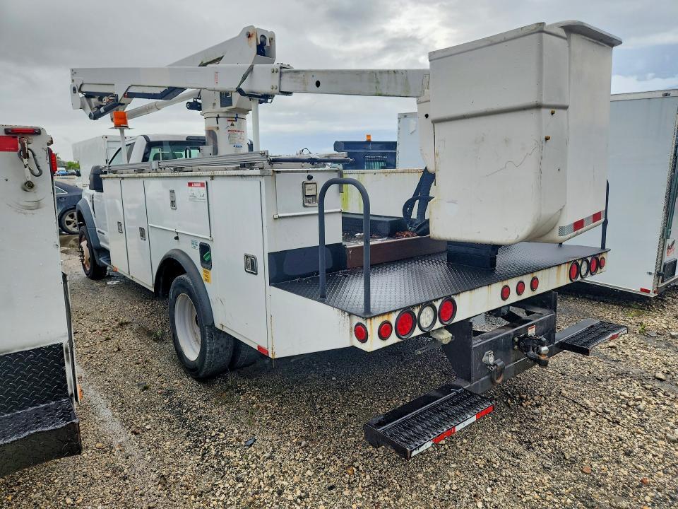 2019 Ford F550 Super Duty Bucket Truck