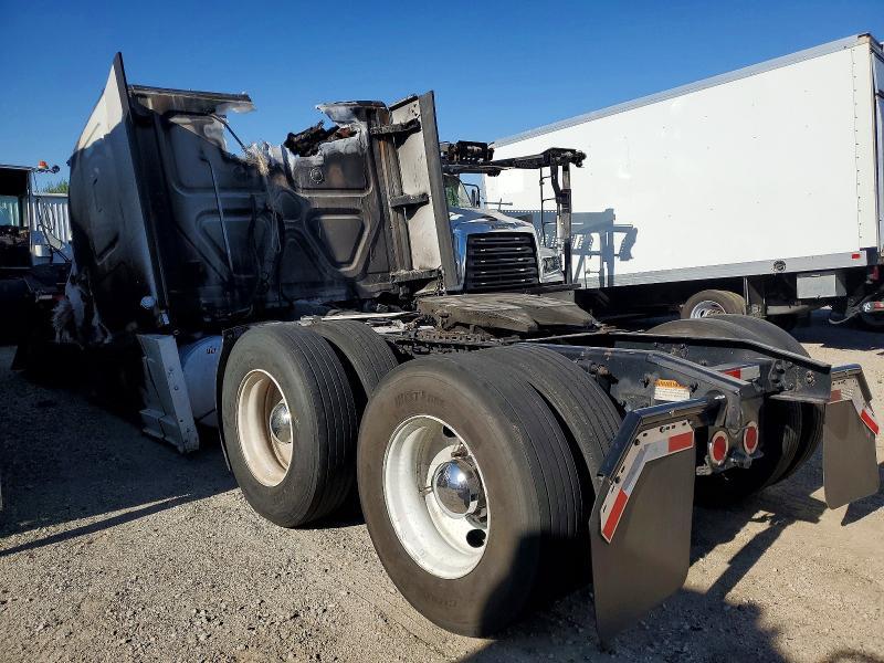 2014 Freigliner 2014 E5EP Cascadia-Semi Truck
