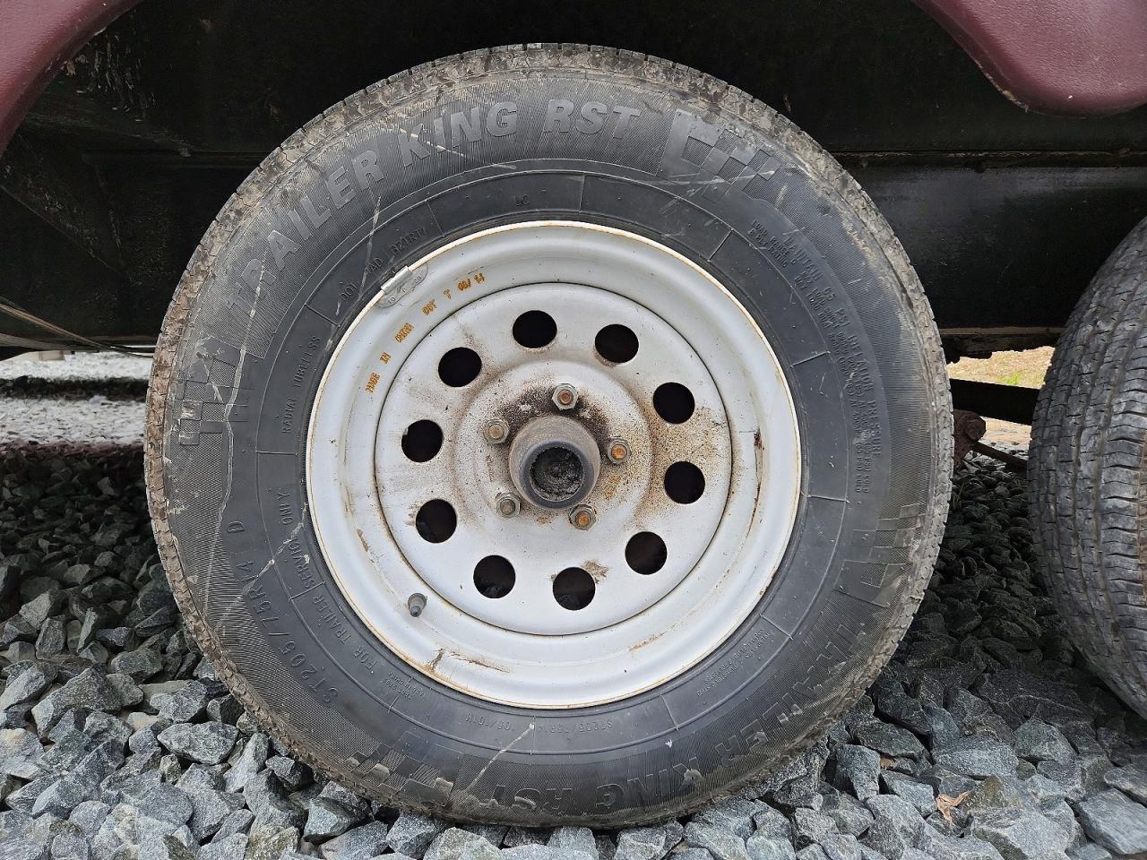 2007 Keystone Zeppeline Camper