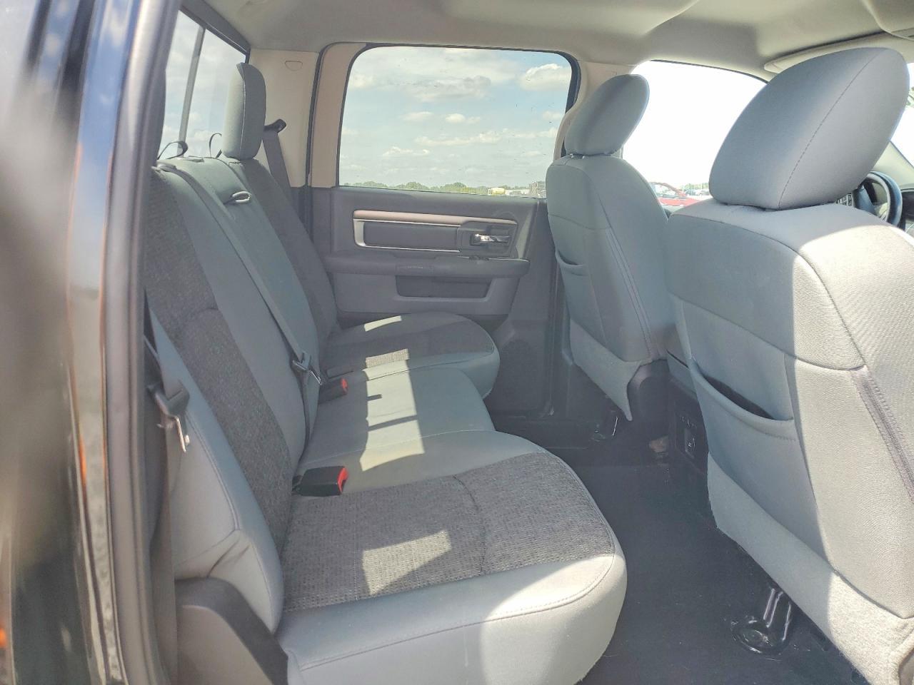 2016 Dodge RAM 1500 SLT