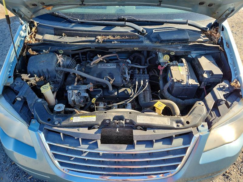 2010 Chrysler Town and Country