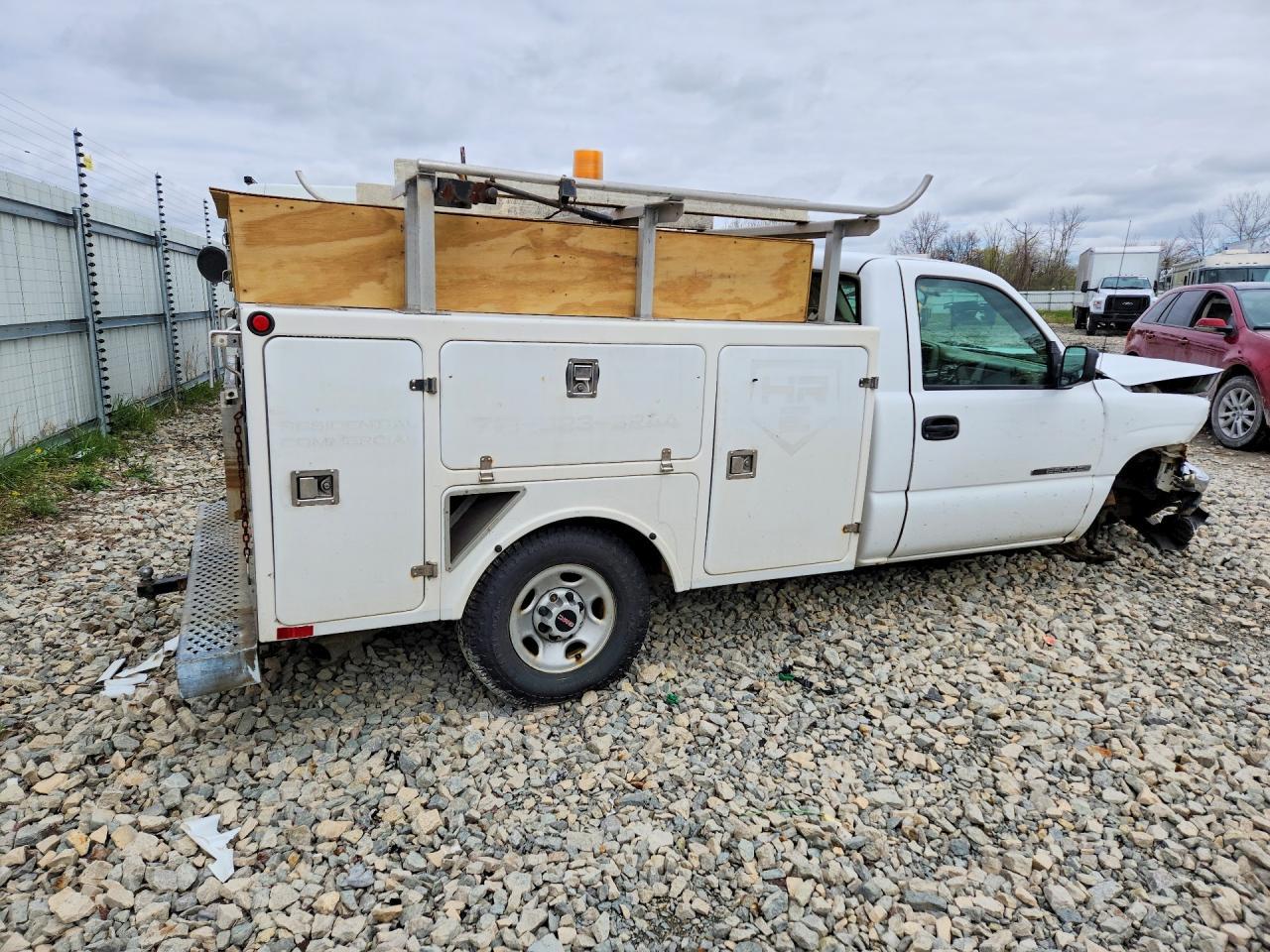 2005 GMC Sierra Utility / Service Truck