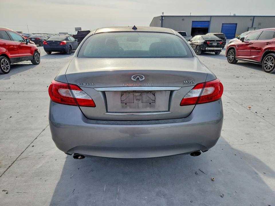 2012 Infiniti M35h Base
