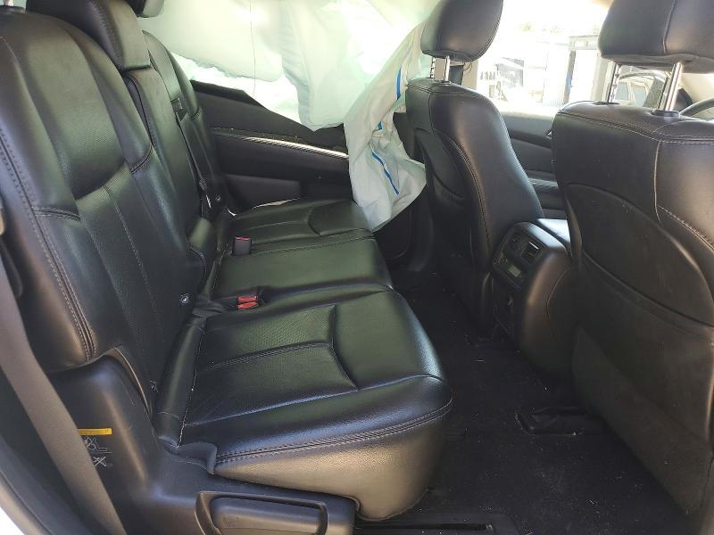 2016 Nissan Pathfinder s