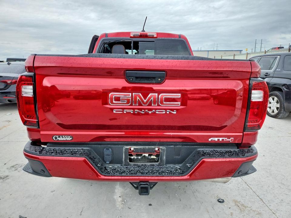 2024 GMC Canyon AT4