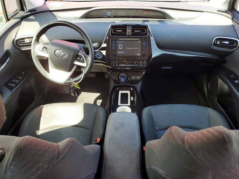 2016 Toyota Prius Three