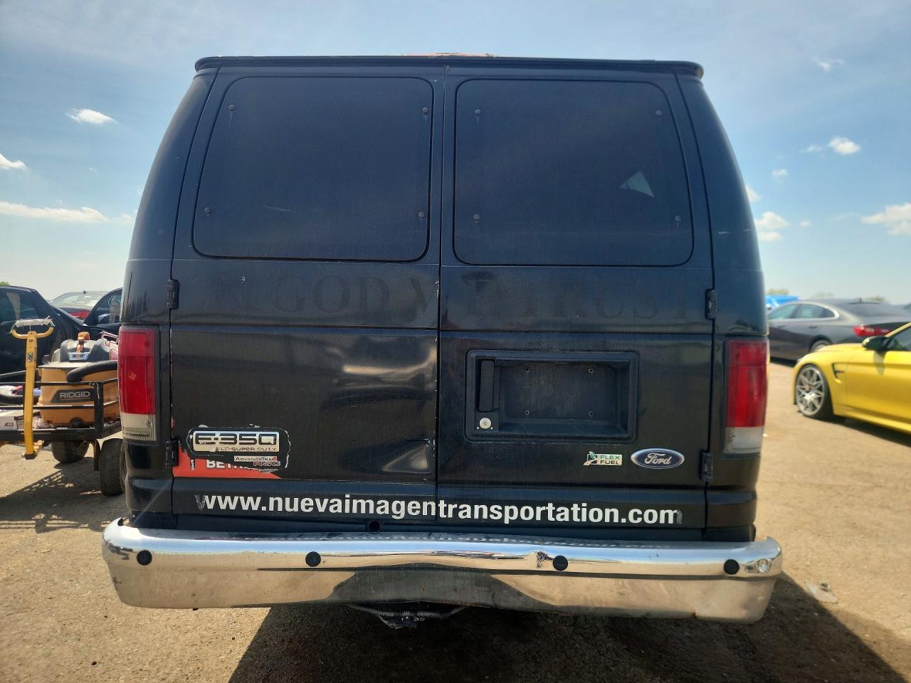 2010 Ford Econoline E350 Super Duty Wagon