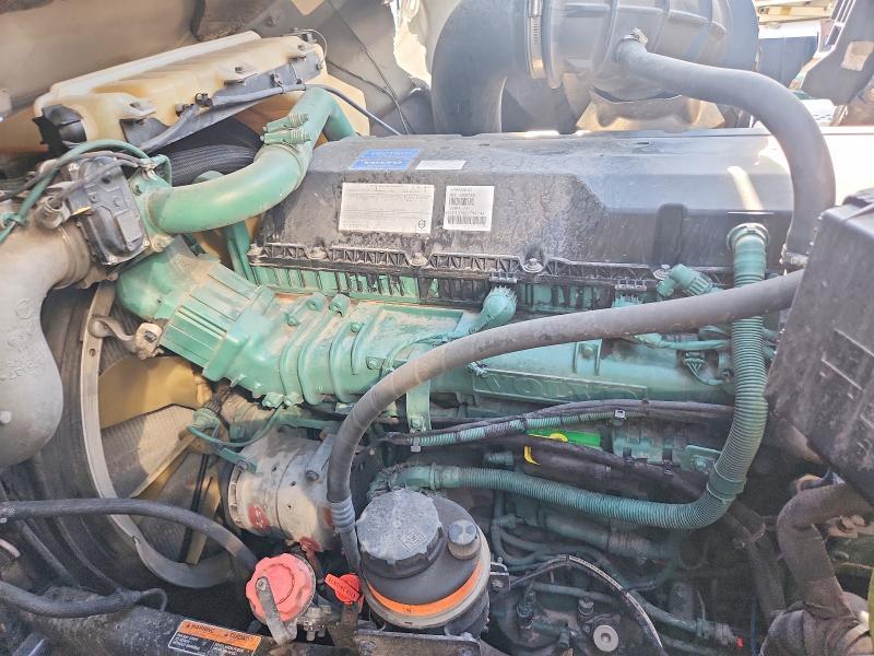 2023 Volv O VNL Semi Truck