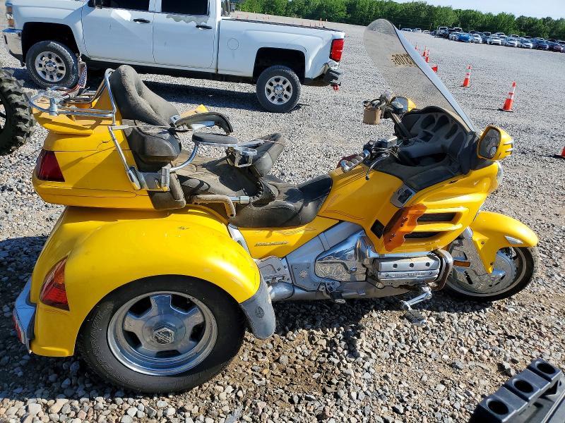 2002 Honda GL1800