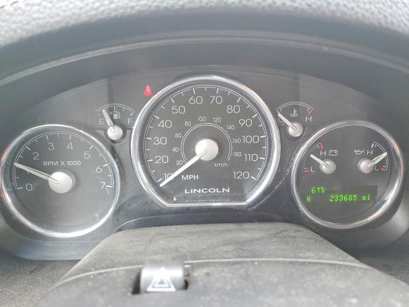 2007 Lincoln Townhouse Mark LT