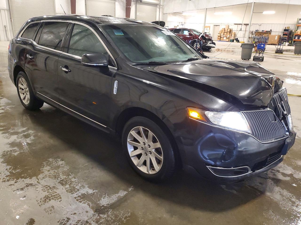 2015 Lincoln MKT