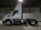 2016 Peterbilt 579 Semi Truck