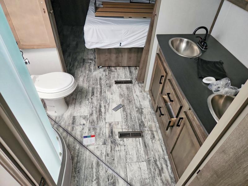 2020 Keystone Sprinter Camper