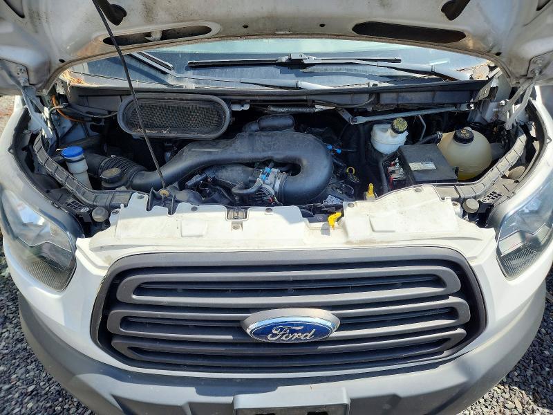 2016 Ford Transit BOX Truck