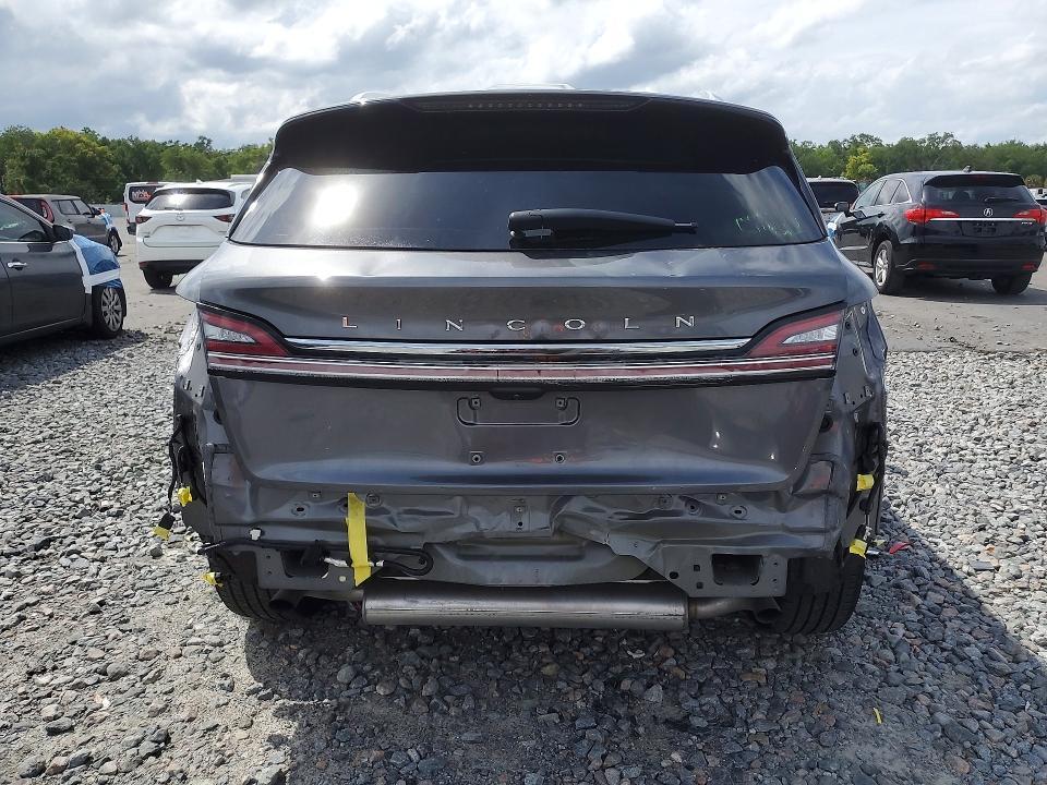 2022 Lincoln Nautilus Reserve