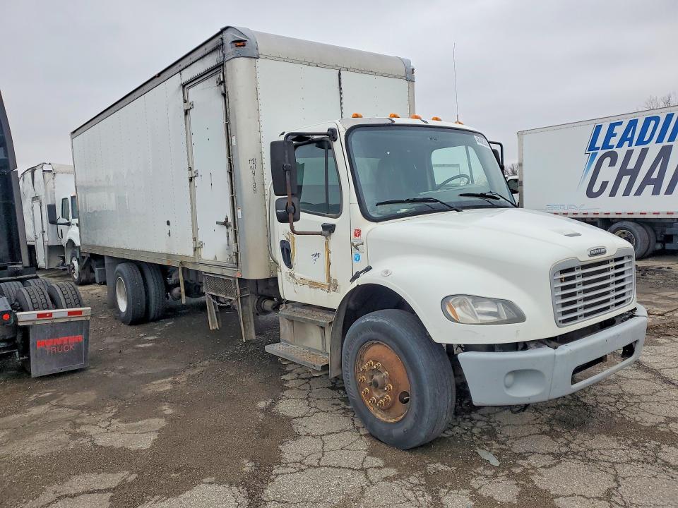 2014 Freigliner 2014 Freightliner Business Class M2 BOX Truck
