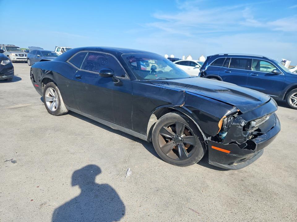 2016 Dodge Challenger sxt